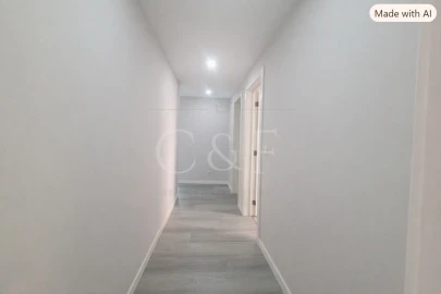 Apartamento T2 para Venda em Corroios