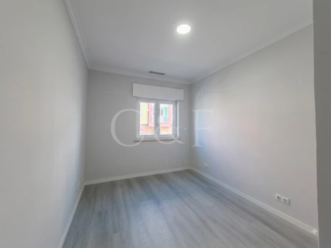 Apartamento T2 para Venda em Corroios Foto 11