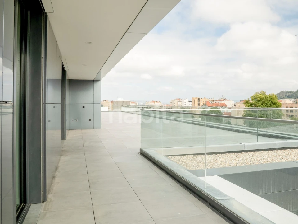 Apartamento T4 para Venda em Santa Marinha e São Pedro da Afurada Foto 9