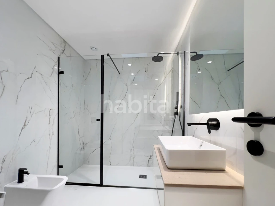 Apartamento T4 para Venda em Santa Marinha e São Pedro da Afurada Foto 24
