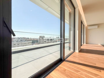 Apartamento T4 para Venda em Santa Marinha e São Pedro da Afurada
