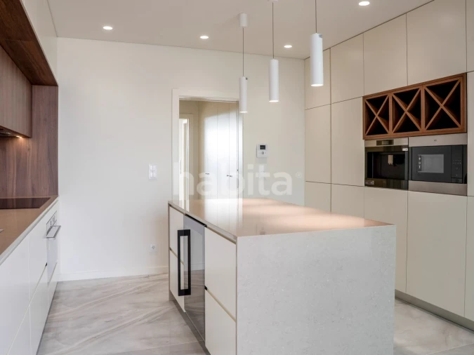 Apartamento T4 para Venda em Santa Marinha e São Pedro da Afurada Foto 35