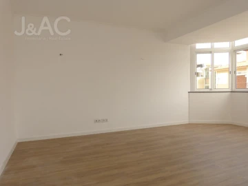 Apartamento T2 para Arrendamento em Cascais e Estoril