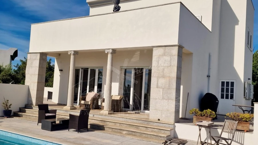 Moradia T5 para Venda em Tavira (Santa Maria e Santiago)