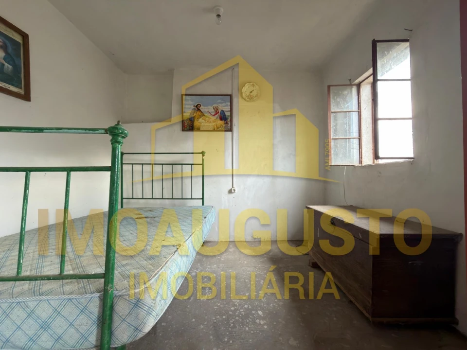 Moradia T4 para Venda em Alvendre Foto 11