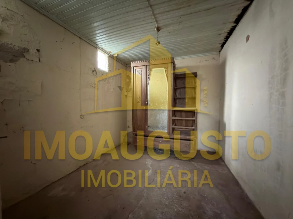 Moradia T4 para Venda em Alvendre Foto 17