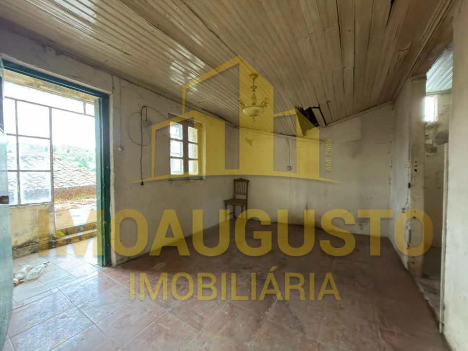 Moradia T4 para Venda em Alvendre Foto 18