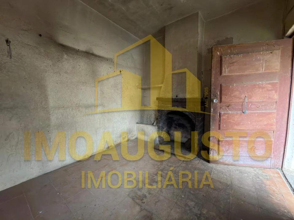 Moradia T4 para Venda em Alvendre Foto 19