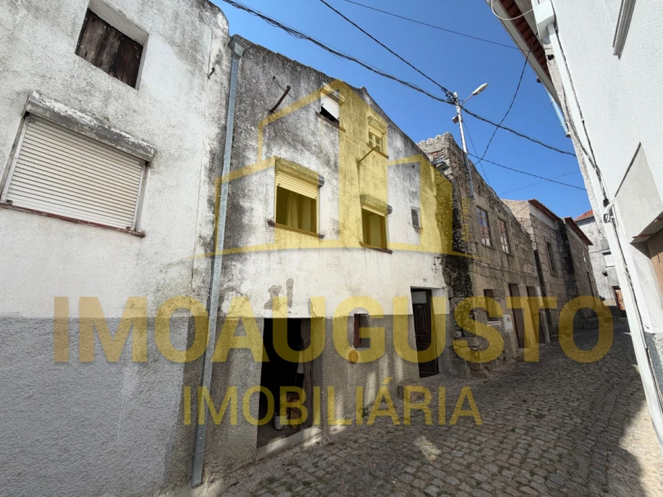 Moradia T2 para Venda em Paços da Serra Foto 1