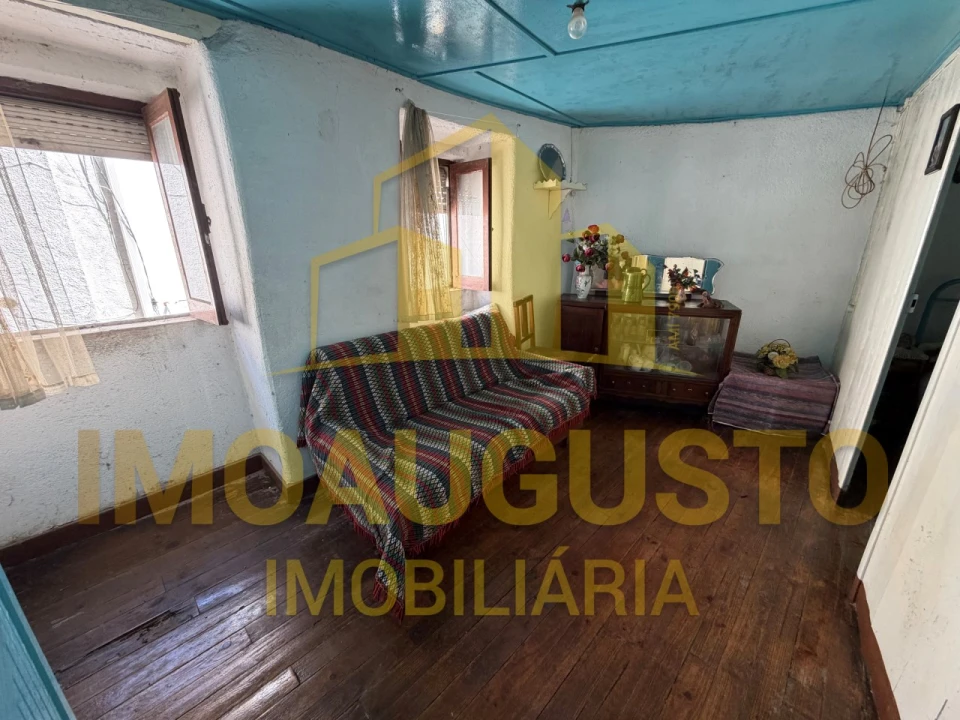 Moradia T2 para Venda em Paços da Serra Foto 4