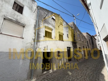 Moradia T2 para Venda em Paços da Serra