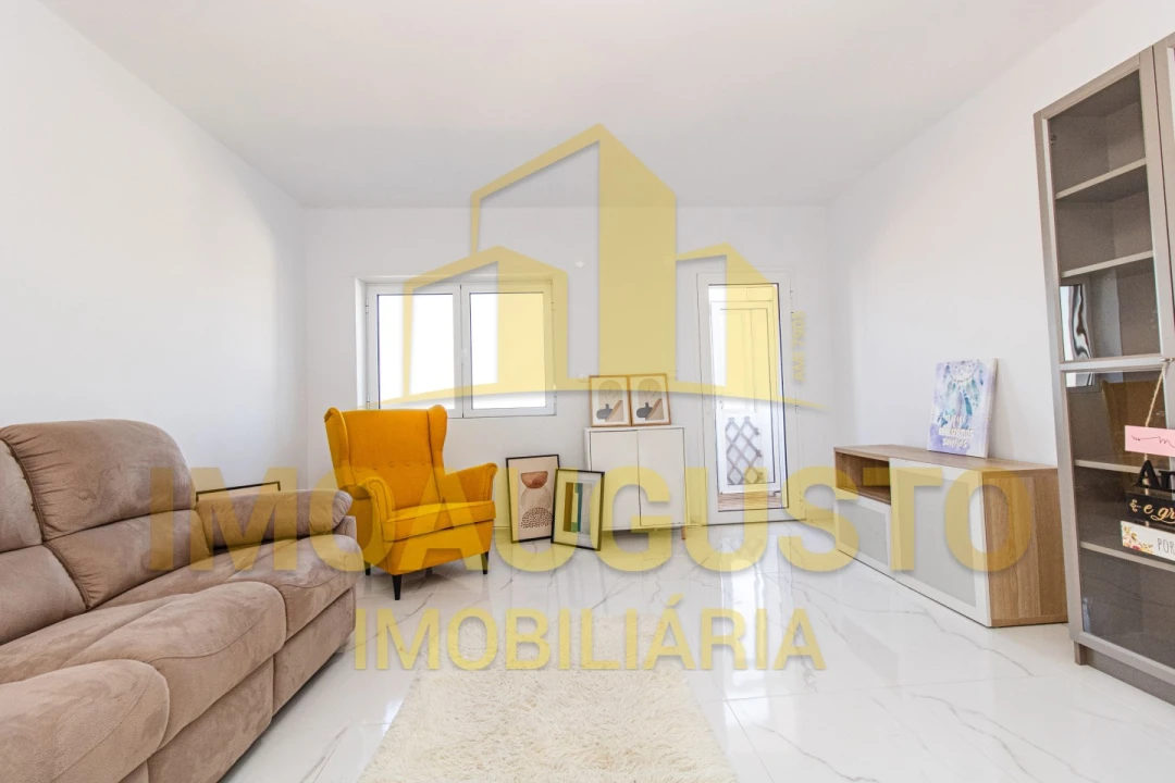 Apartamento T2 para Venda em Guarda Foto 7