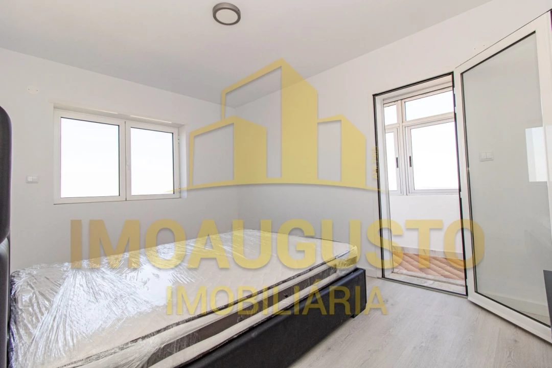 Apartamento T2 para Venda em Guarda Foto 9