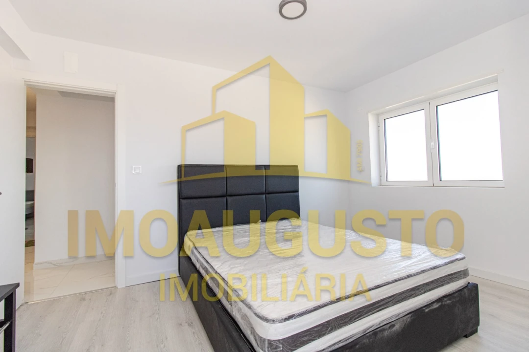 Apartamento T2 para Venda em Guarda Foto 10