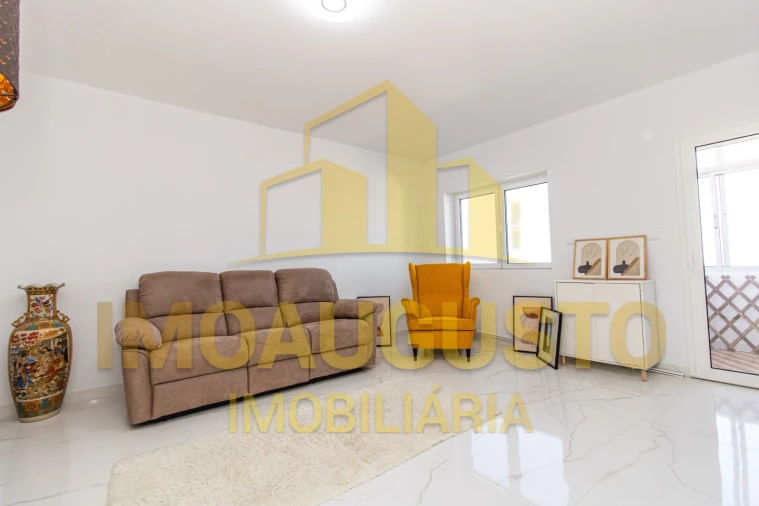Apartamento T2 para Venda em Guarda Foto 6