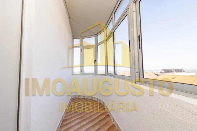 Apartamento T2 para Venda em Guarda Foto 14