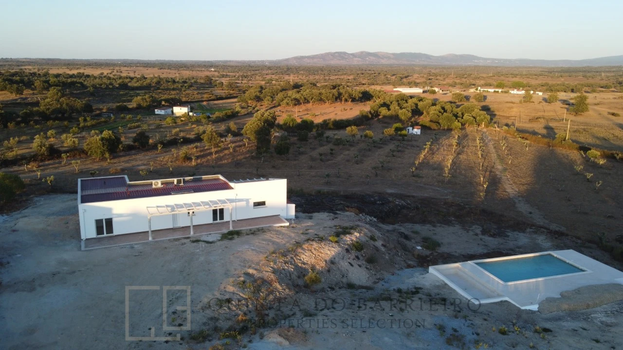 Quinta T6 para Venda em Alpalhão Foto 5
