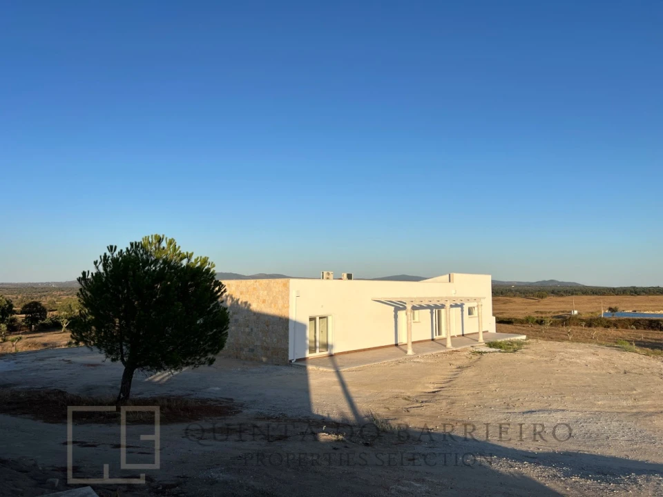 Quinta T6 para Venda em Alpalhão Foto 11