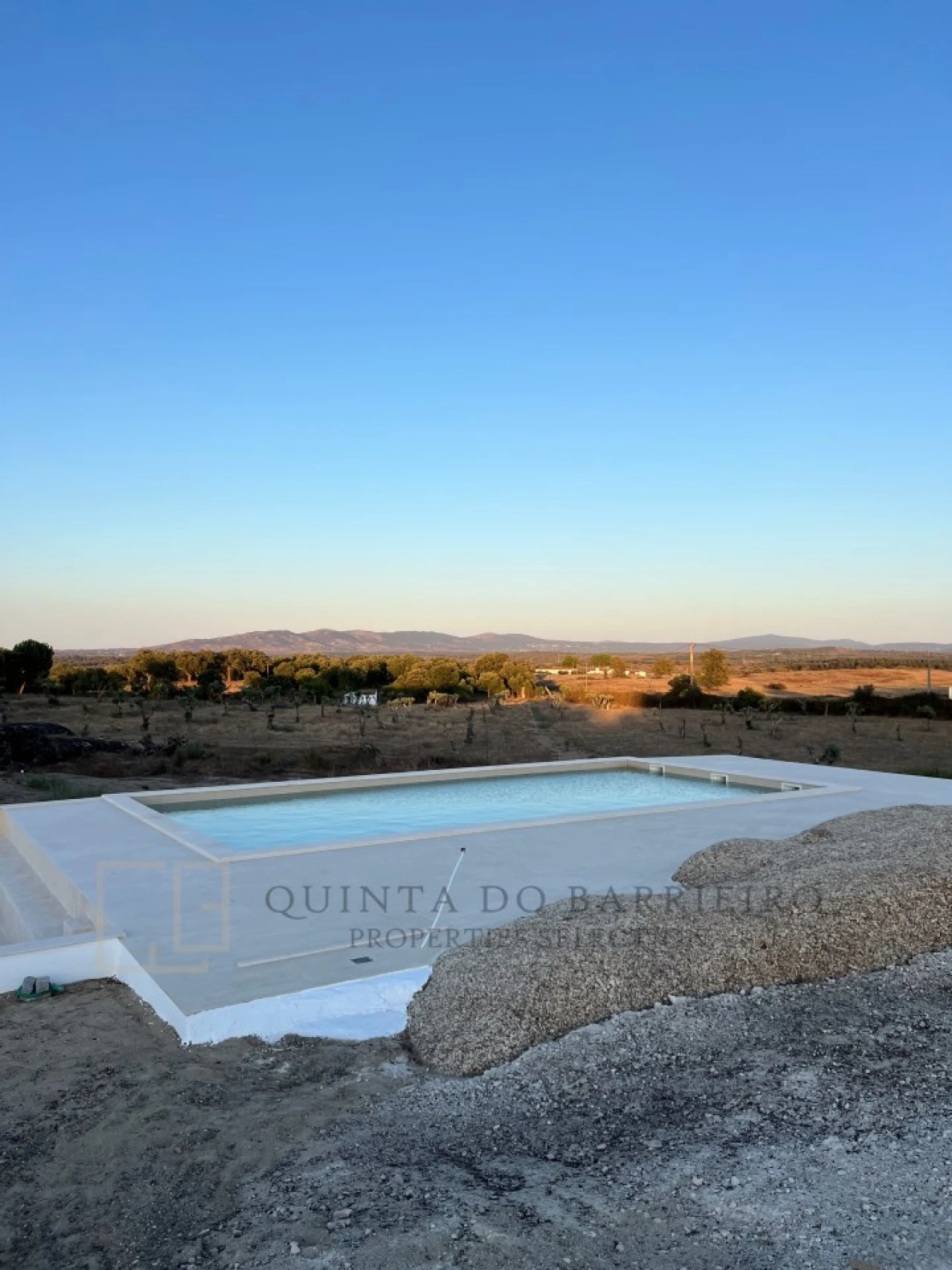Quinta T6 para Venda em Alpalhão Foto 15