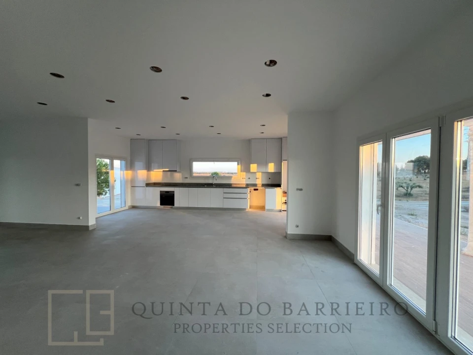 Quinta T6 para Venda em Alpalhão Foto 16