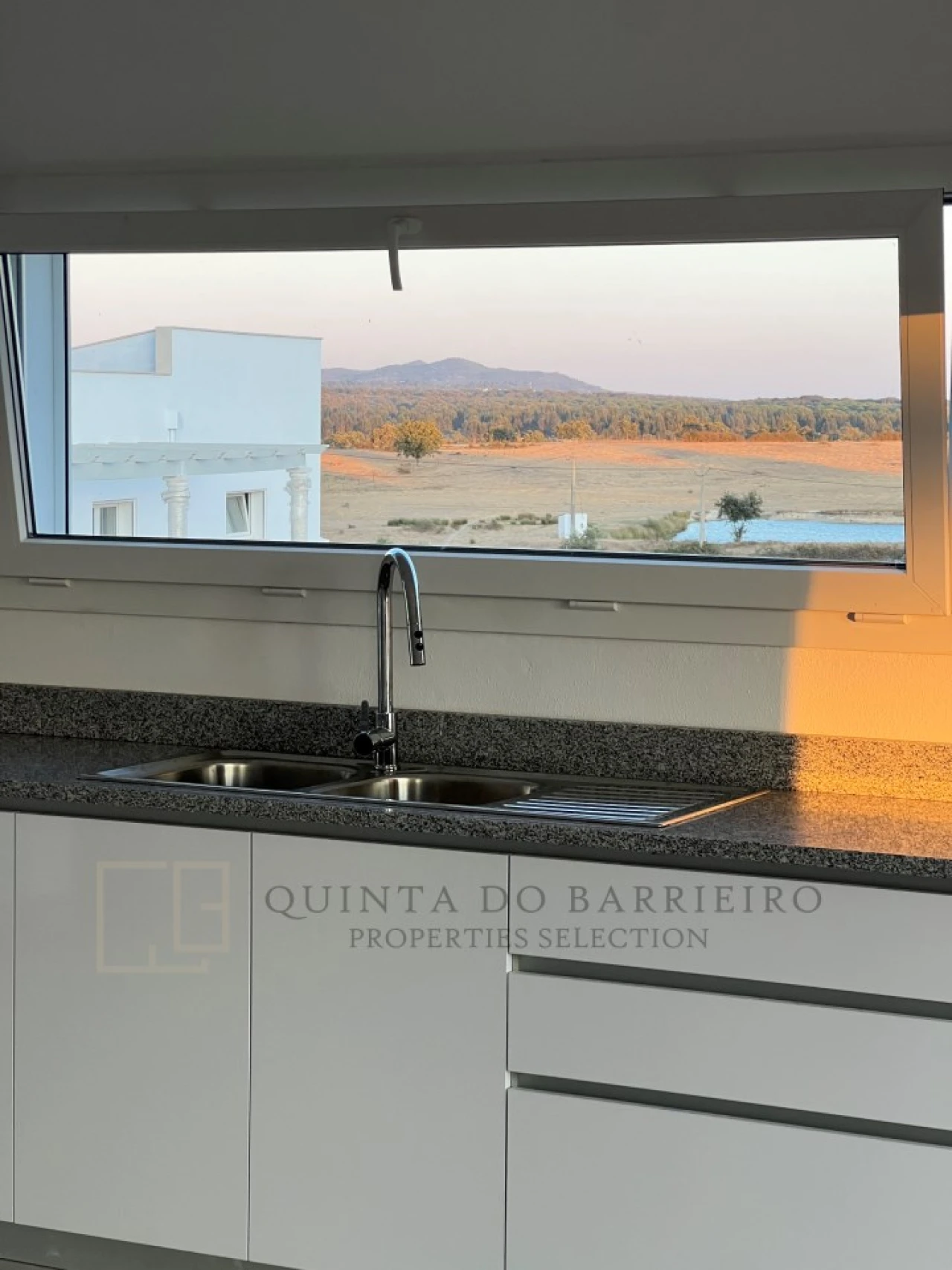 Quinta T6 para Venda em Alpalhão Foto 25