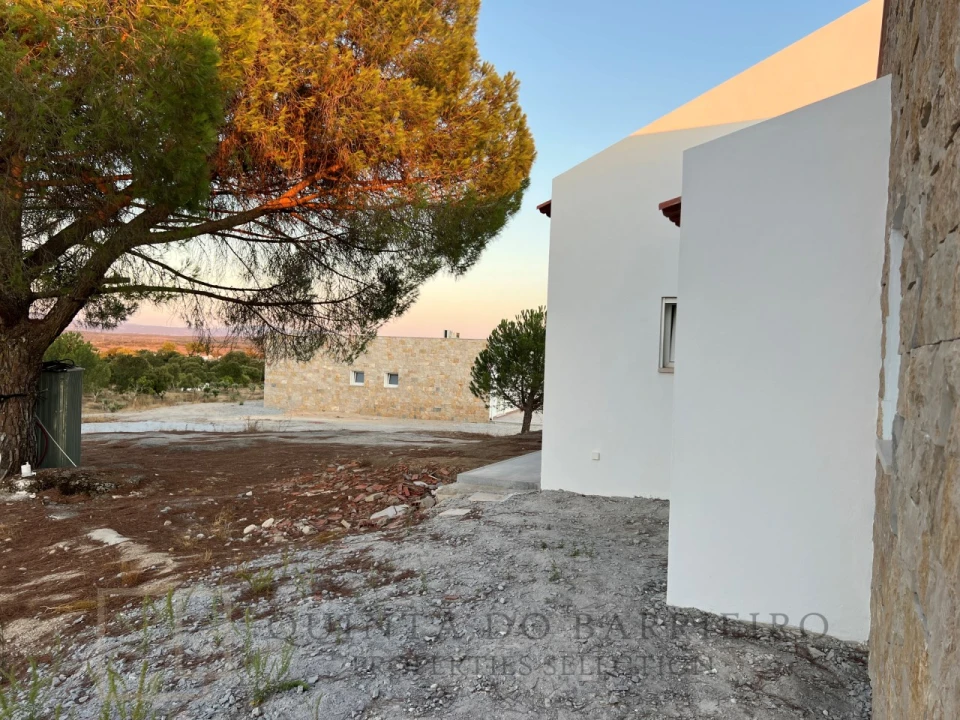 Quinta T6 para Venda em Alpalhão Foto 32