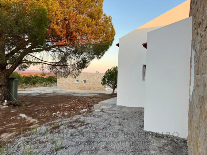 Quinta T6 para Venda em Alpalhão Foto 32
