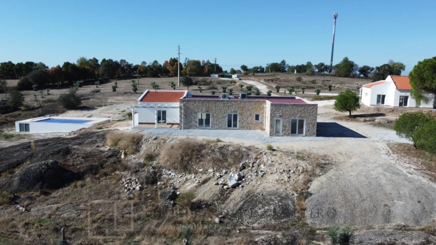 Quinta T6 para Venda em Alpalhão Foto 2