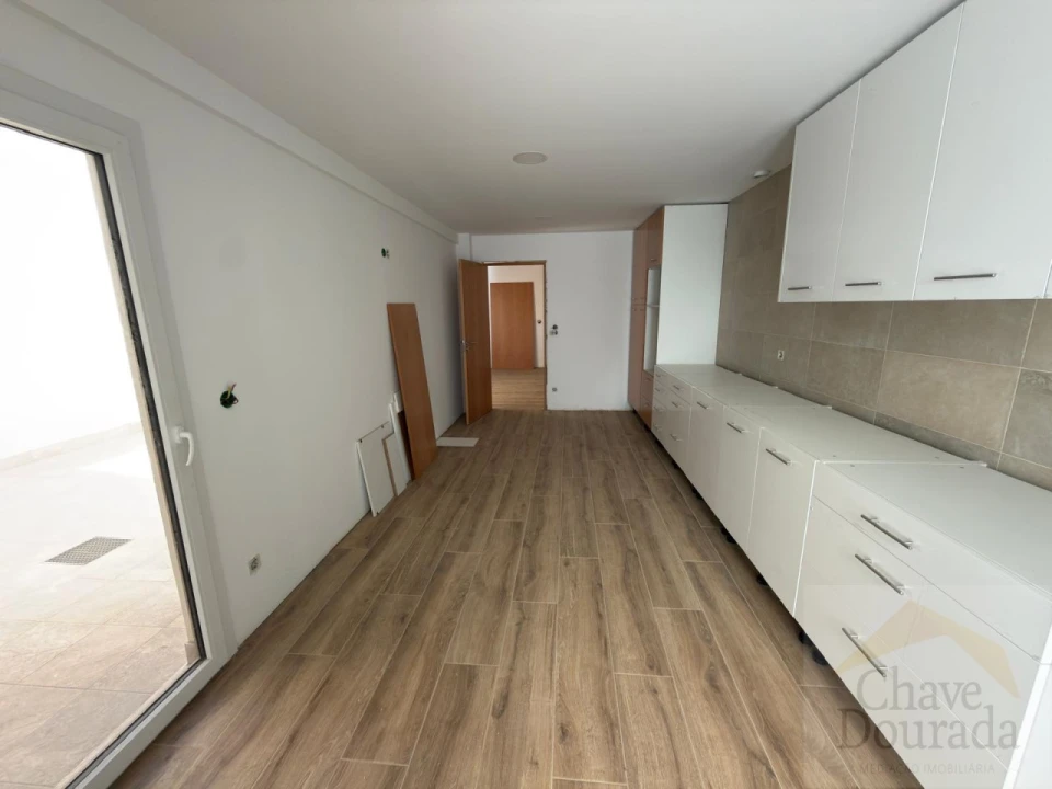 Quinta T4 para Venda em Poiares (Santo Andre) Foto 2