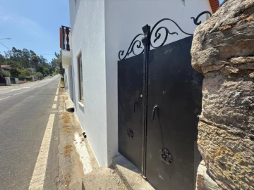 Quinta T4 para Venda em Poiares (Santo Andre)