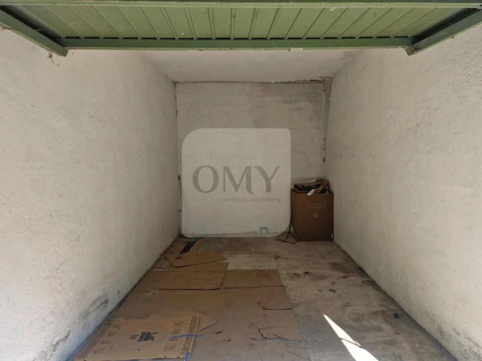 Garagem para Arrendamento em Nossa Senhora da Conceição, São Pedro e São Dinis Foto 4