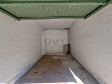 Garagem para Arrendamento em Nossa Senhora da Conceição, São Pedro e São Dinis