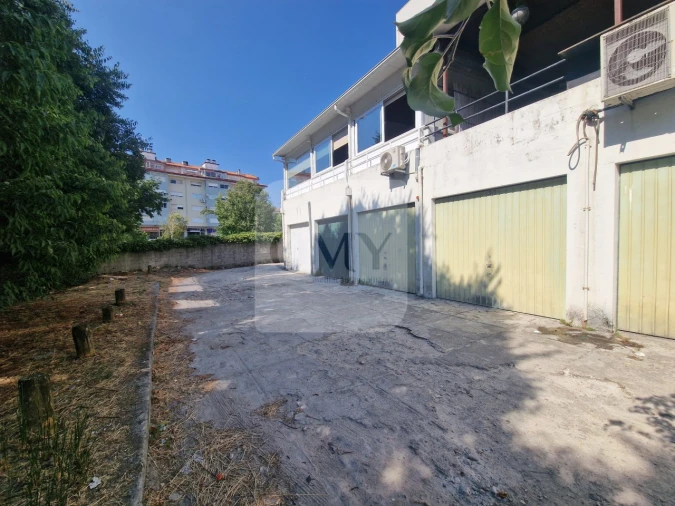 Garagem para Arrendamento em Nossa Senhora da Conceição, São Pedro e São Dinis Foto 6