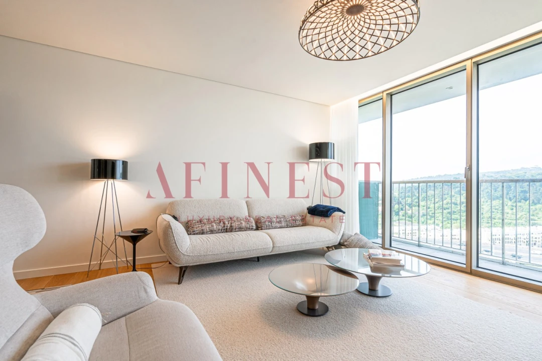 Apartamento T2 para Venda em Campolide Foto 3