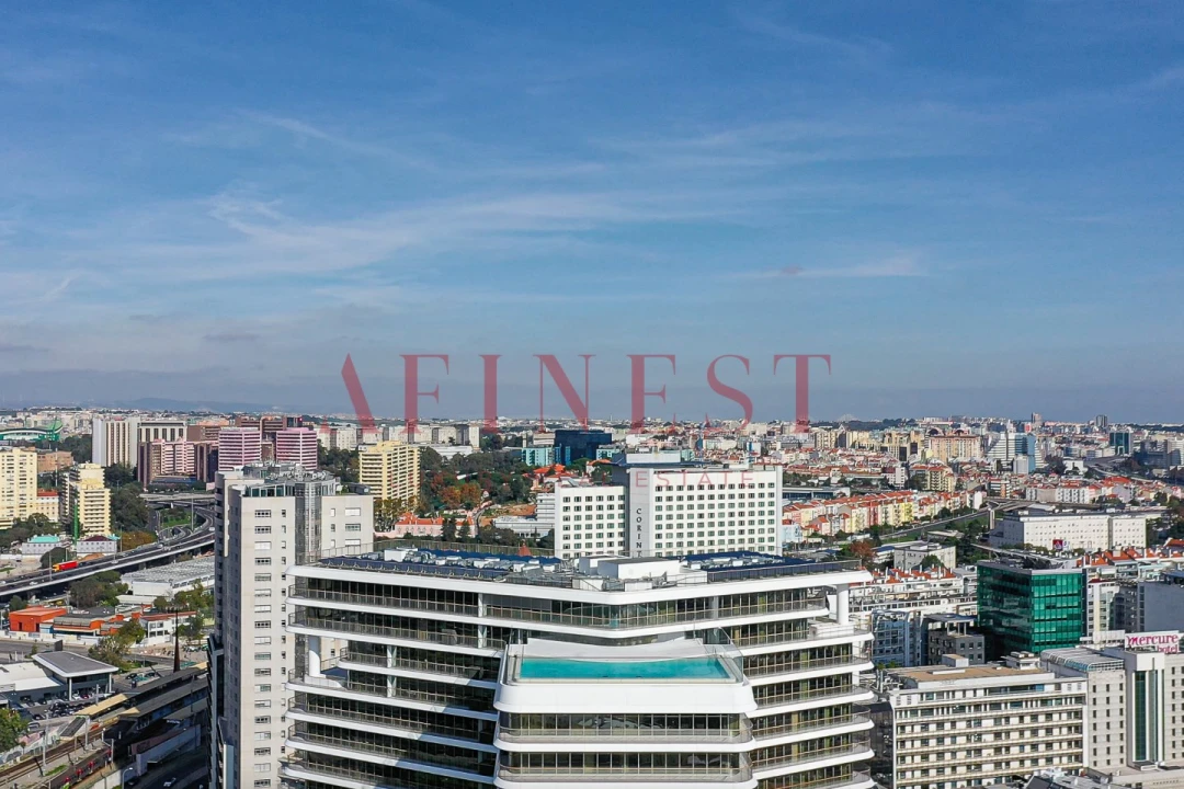 Apartamento T2 para Venda em Campolide Foto 8