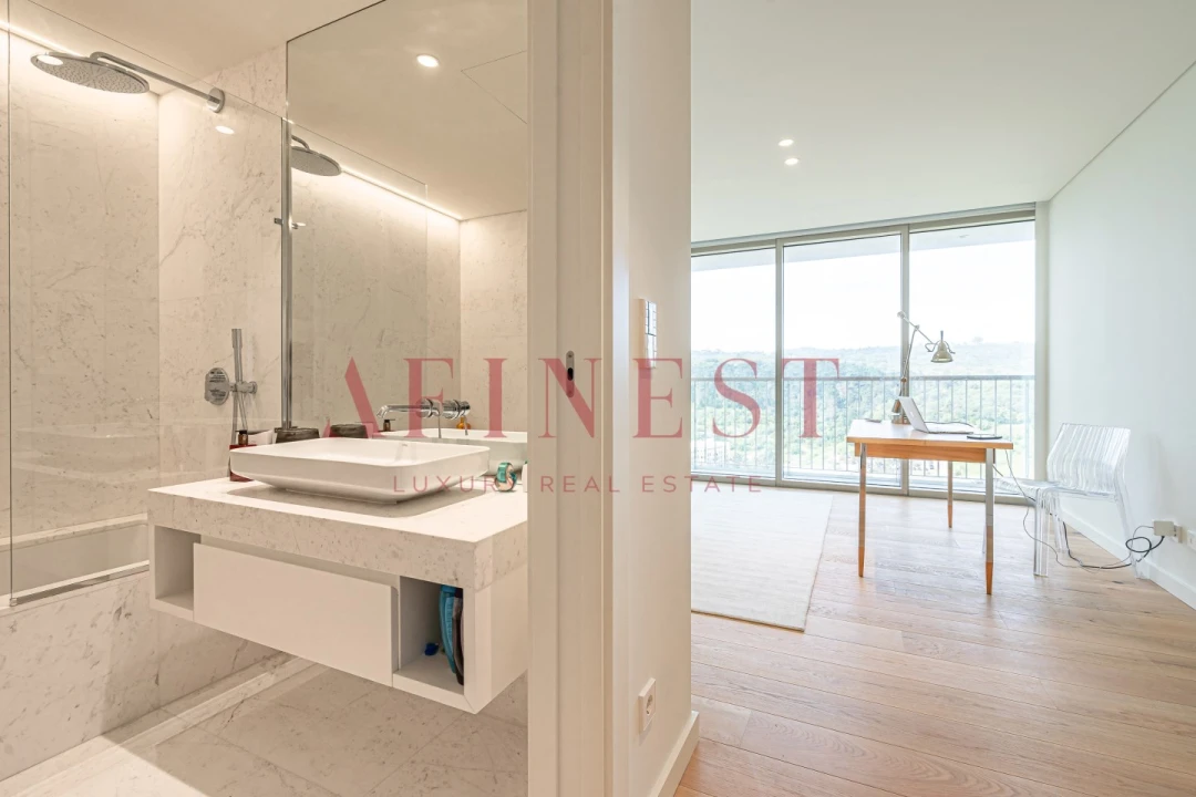 Apartamento T2 para Venda em Campolide Foto 49