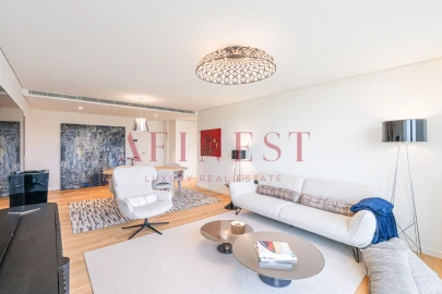 Apartamento T2 para Venda em Campolide