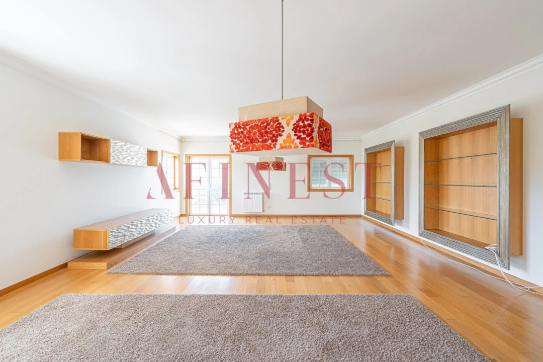 Apartamento T4 para Arrendamento em Santa Maria e São Miguel, São Martinho, São Pedro Penaferrim Foto 7