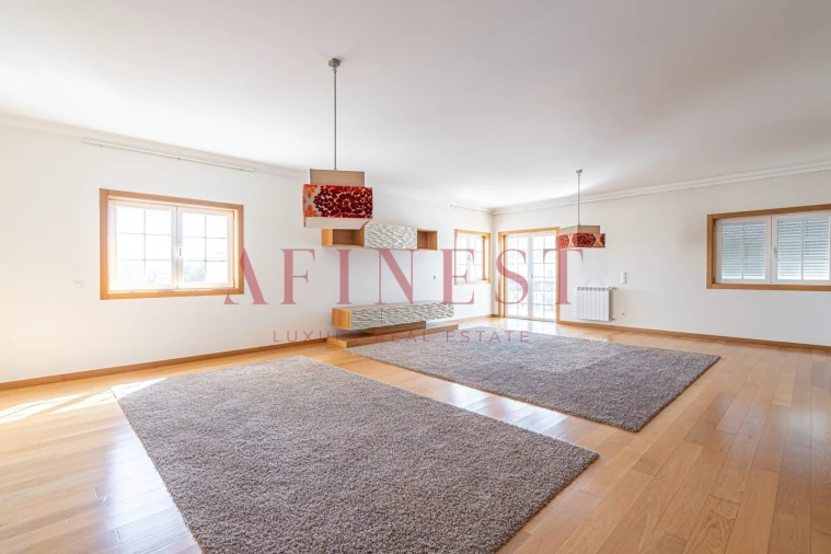 Apartamento T4 para Arrendamento em Santa Maria e São Miguel, São Martinho, São Pedro Penaferrim Foto 5