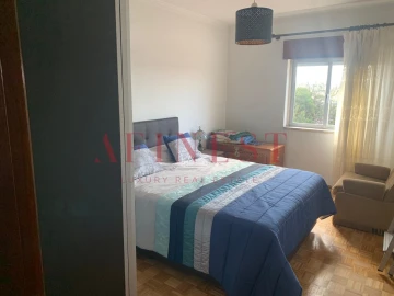Apartamento T2 para Arrendamento em Odivelas