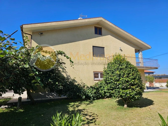 Moradia T4 para Venda em Espinho Foto 42