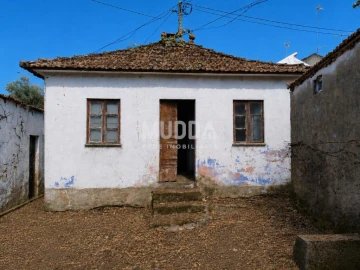 Moradia T2 para Venda em Santa Maria Maior