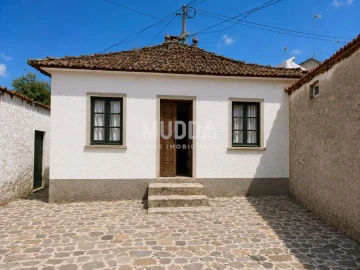 Moradia T2 para Venda em Santa Maria Maior
