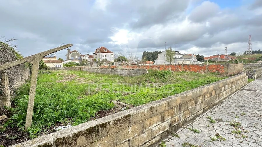 Terreno para Venda em Eixo e Eirol