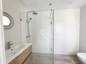 Moradia T5 para Venda em Carvoeira