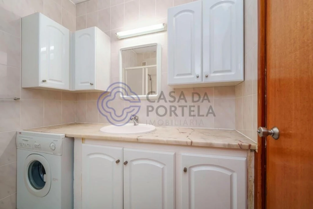 Apartamento para Venda em Quarteira Foto 28