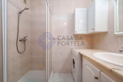 Apartamento para Venda em Quarteira