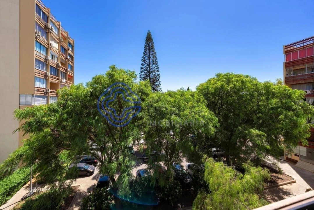 Apartamento para Venda em Quarteira Foto 1