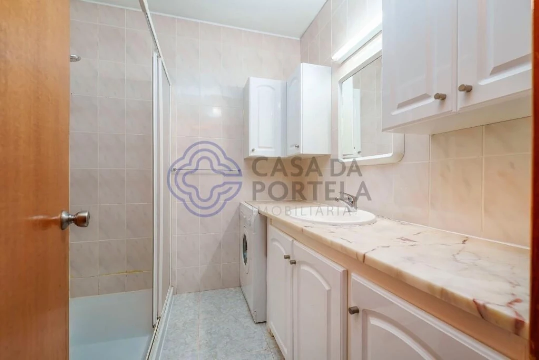 Apartamento para Venda em Quarteira Foto 24