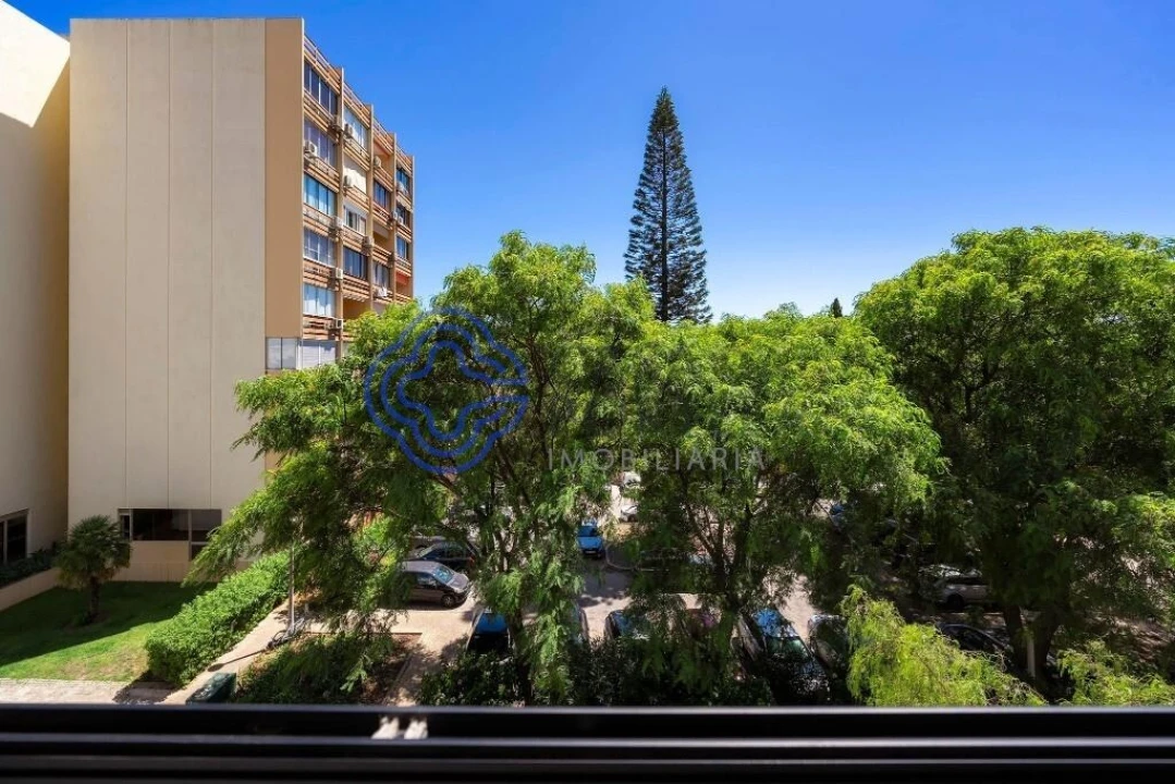 Apartamento para Venda em Quarteira Foto 2